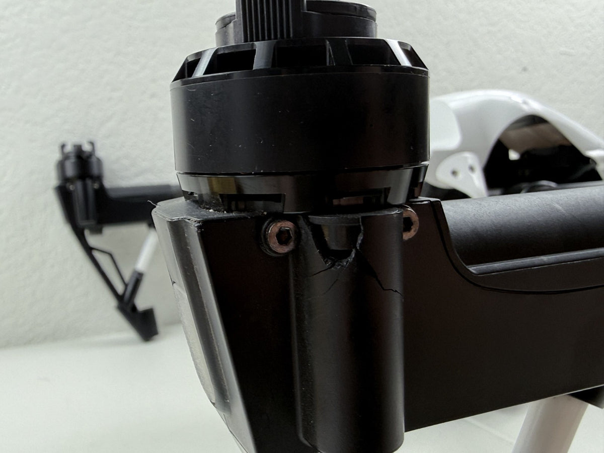 DJI Inspire 1 V2.0 T601 Drone Only – Motor Error - Cracked Housing - For Parts