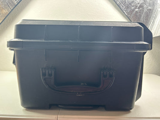 DJI Phantom 4 / 4 Pro Pro V2.0 -Hard Shell Carrying Case - Cosmetic Crack – Used