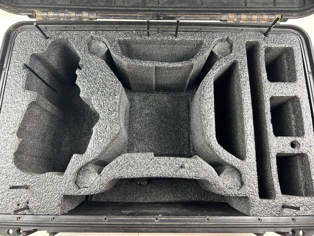 DJI Phantom 4 / 4 Pro Pro V2.0 -Hard Shell Carrying Case - Cosmetic Crack – Used