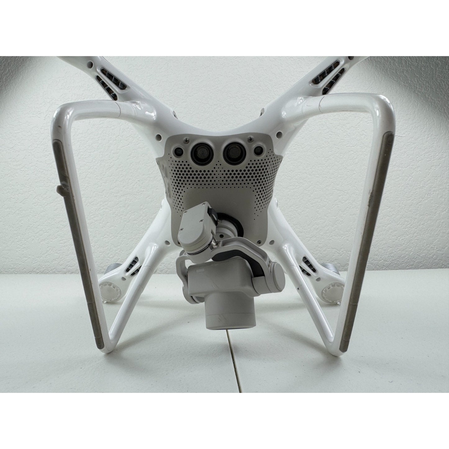 DJI Phantom 4 Pro 4K Camera Drone - White WM331A Bundle DRONE + CAMERA ONLY