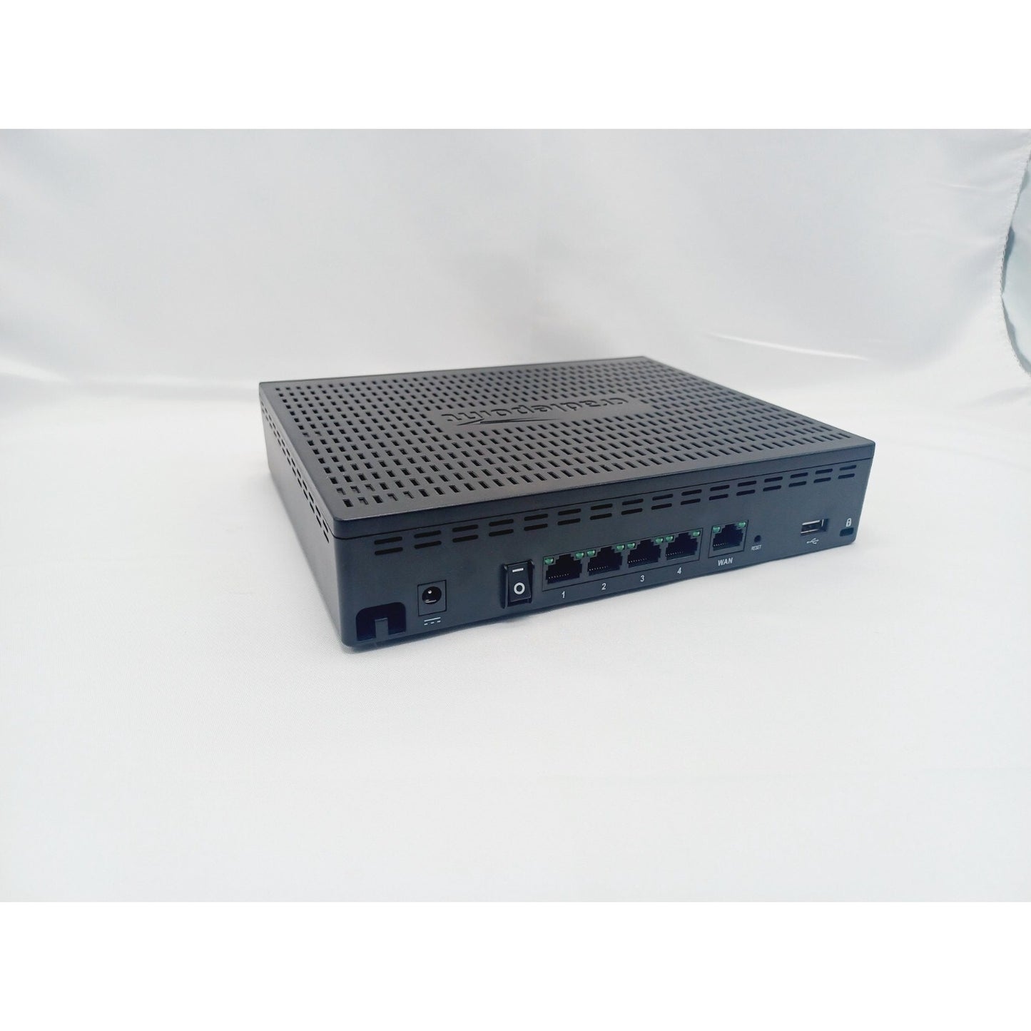 Cradlepoint AER1600LP6 Wireless Router for Verizon AT&T etc w Accessories