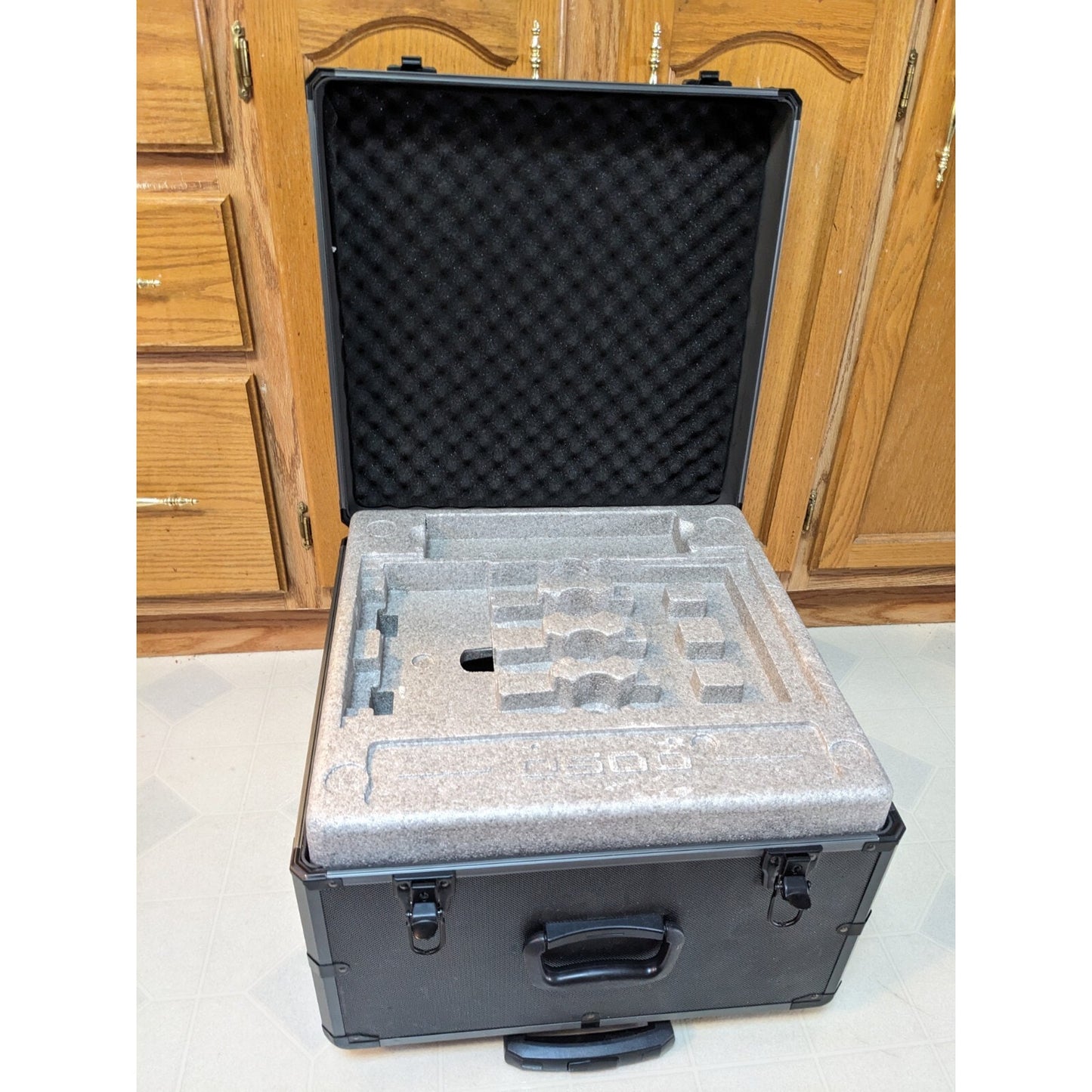 Hardshell Rolling Carrying Case for Yuneec Q500 and Q500+ Drones