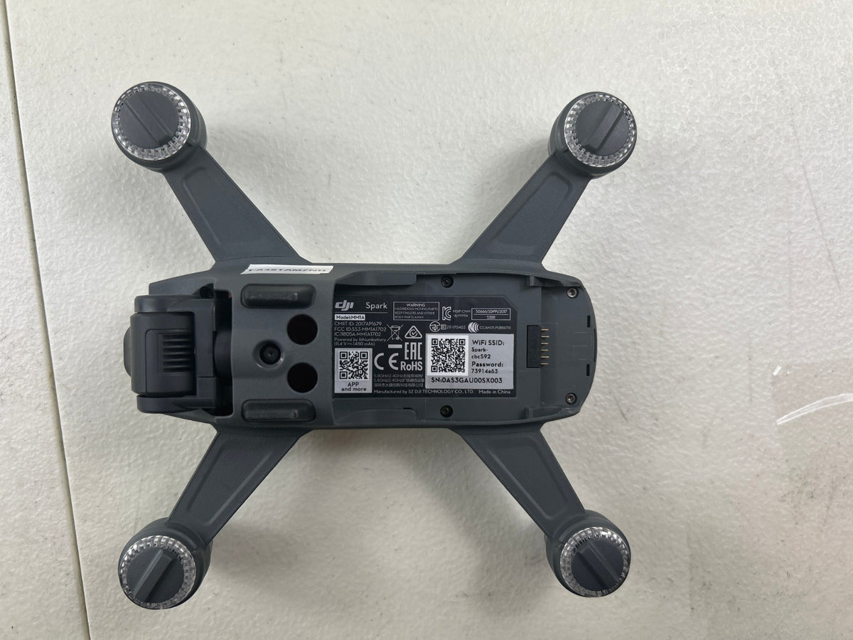 DJI Spark Replacement Drone White – Gimbal Defective, Cover Crack