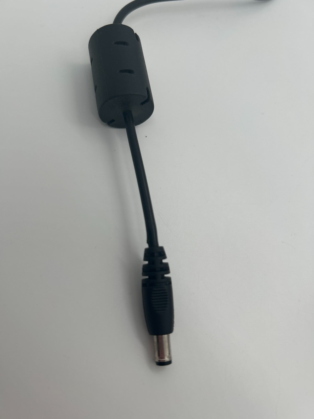DVE PA3-B2 DSA-0421S-12 1 Switching AC Adapter 12V 3.5A Power Supply