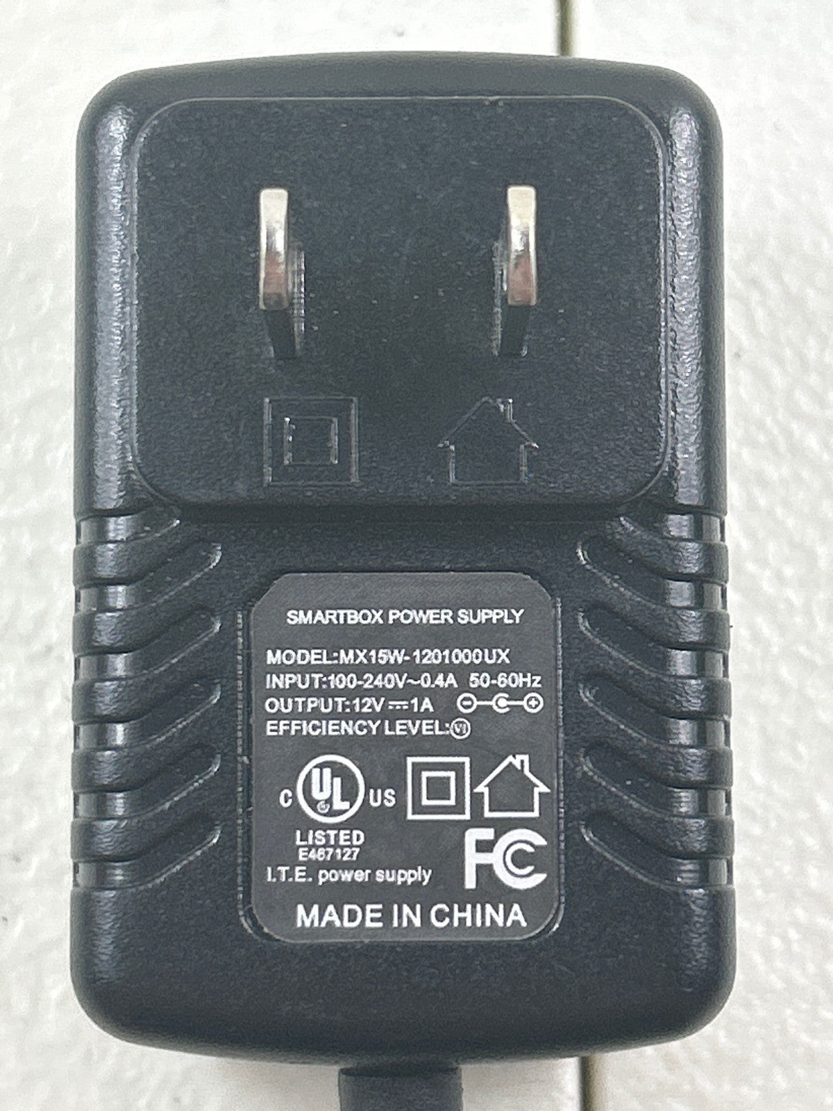 MX15W-1201000UX 12V 1A AC Adapter Power Supply Charger