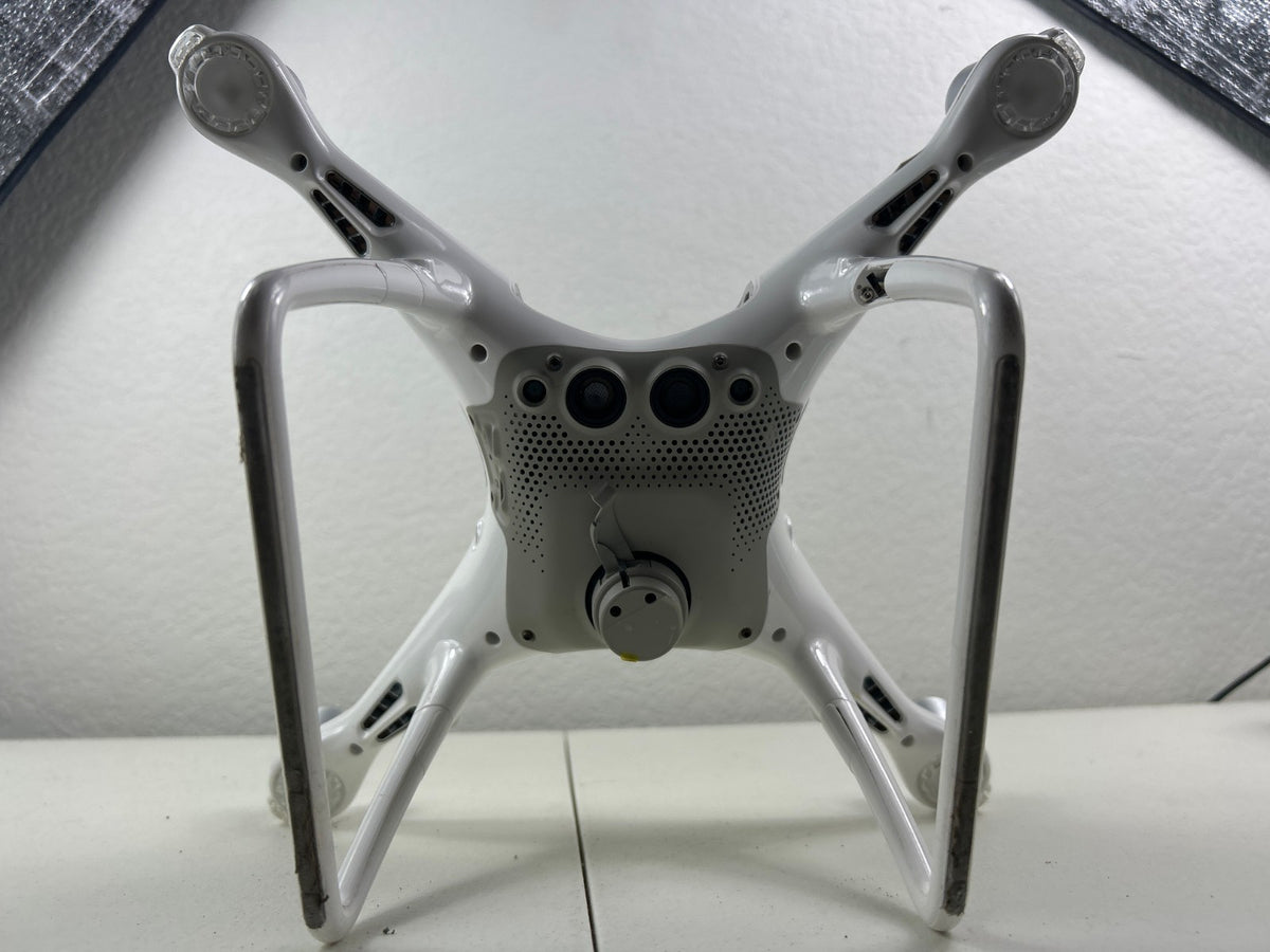 DJI Phantom 4 Pro WM331A 4K Drone – Broken Leg, Missing Camera Unit – For Parts