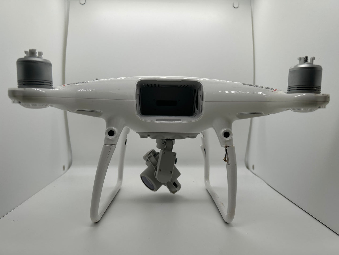 DJI Phantom 4 Pro Drone WM331A – Crashed – Busted Legs
