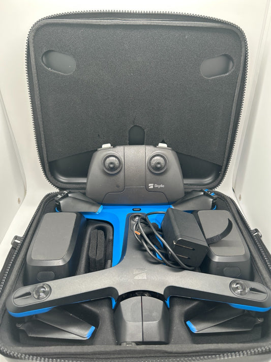 Skydio 2 (SDRC2V1) Drone Bundle - 2 Batteries Controller etc. - Tested - Used