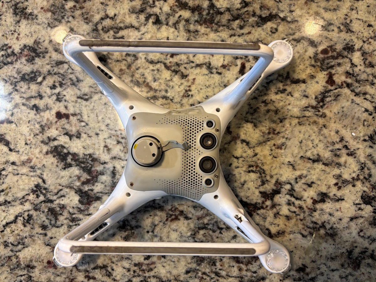 DJI Phantom 4 Pro 4K Drone WM331A White For Parts Repair - No Camera