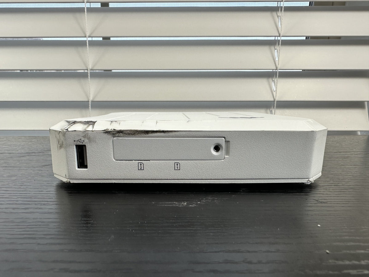 Cradlepoint W1850 5G Wideband Adapter Router (W1850-5GB) – For Parts/Repair