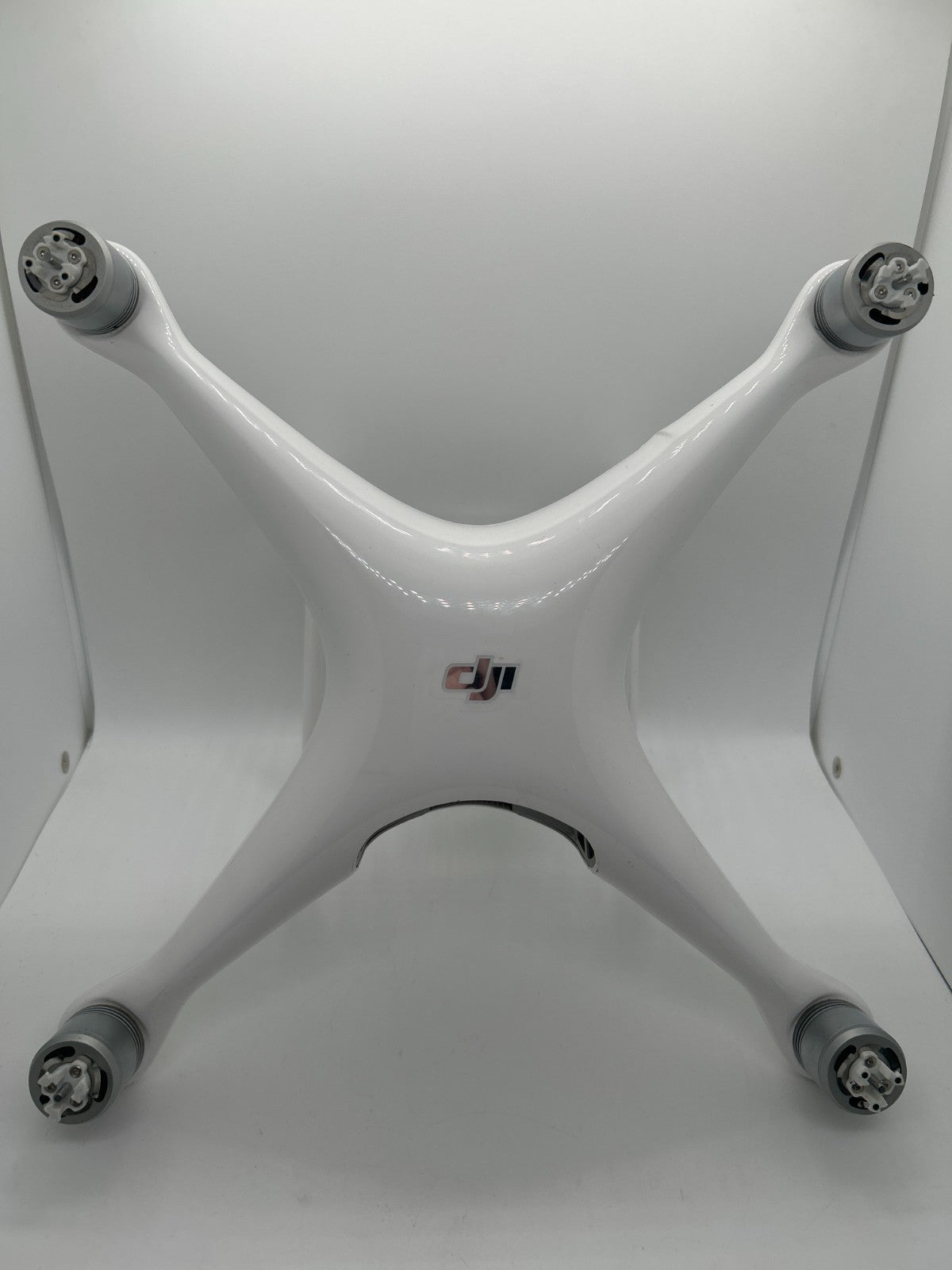 DJI Phantom 4 WM330A Drone & Camera Only - Bad Camera - Damaged Body - For Parts