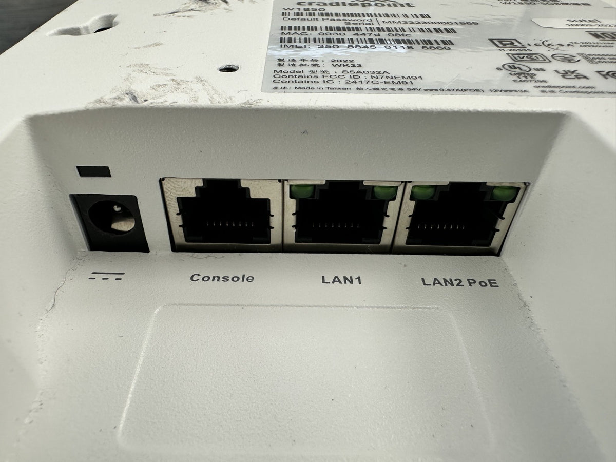 Cradlepoint W1850 5G Wideband Adapter Router (W1850-5GB) – For Parts/Repair