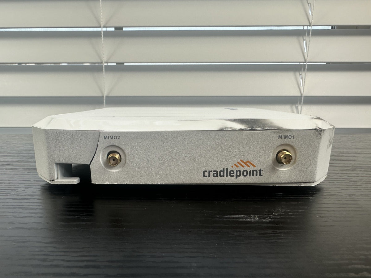 Cradlepoint W1850 5G Wideband Adapter Router (W1850-5GB) – For Parts/Repair