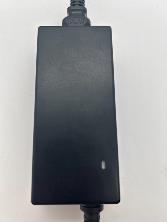 GlobTek GTM96600-4005-T3 40W AC Power Adapter TR9CA8000LCP003H 5V 8A Charger