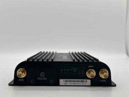 Cradlepoint IBR900-1200M-B LTE Router Bundle w/ AC Adapter & Antennas