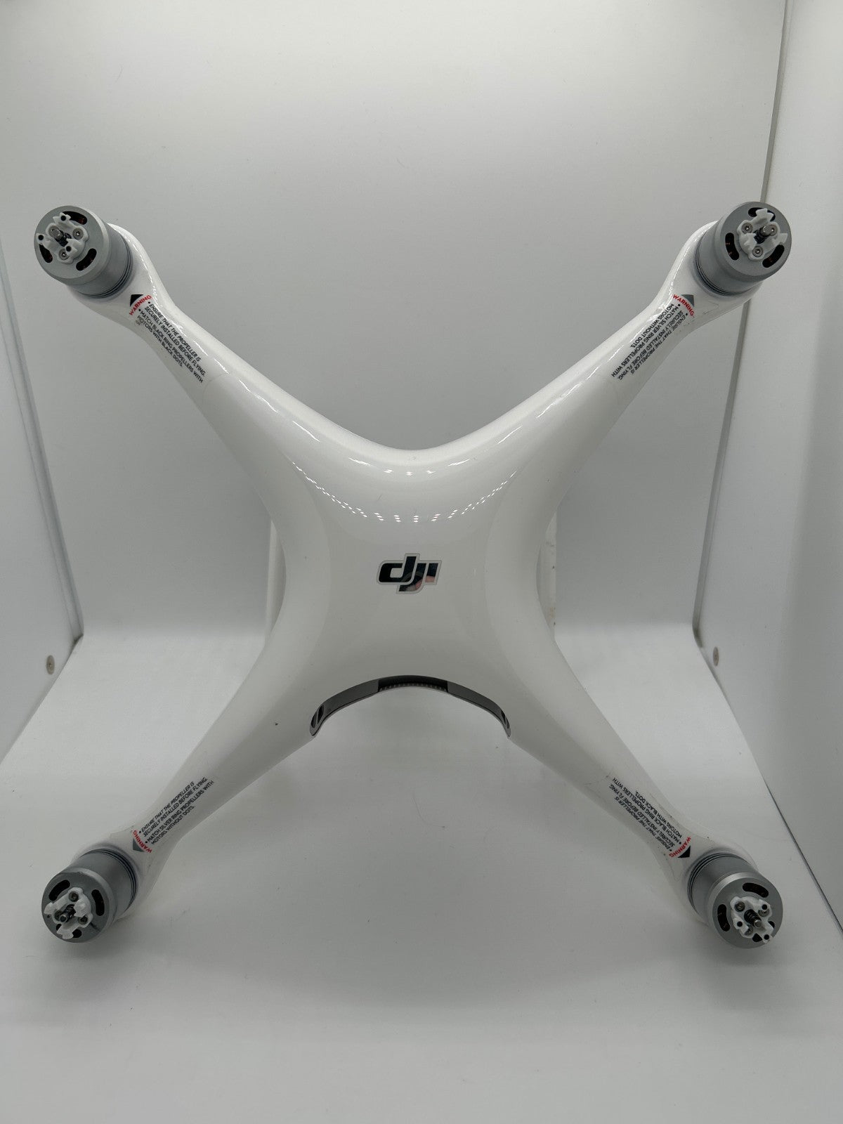 DJI Phantom 4 Pro Drone WM331A – Crashed – Busted Legs