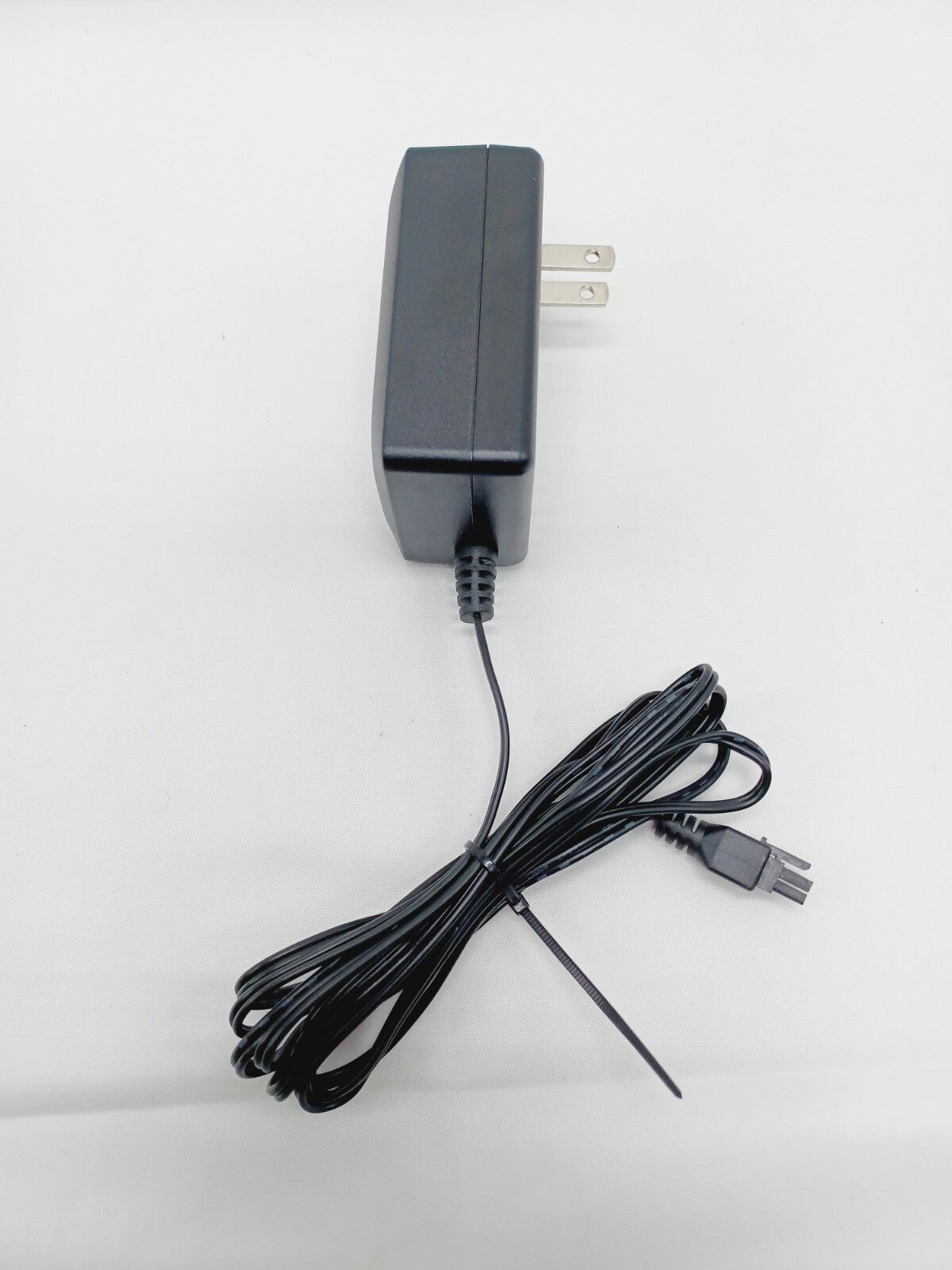 Cradlepoint 12V 1.5A Power Cable AC Adapter for IBR600 IBR900 IBR1100 IBR1700