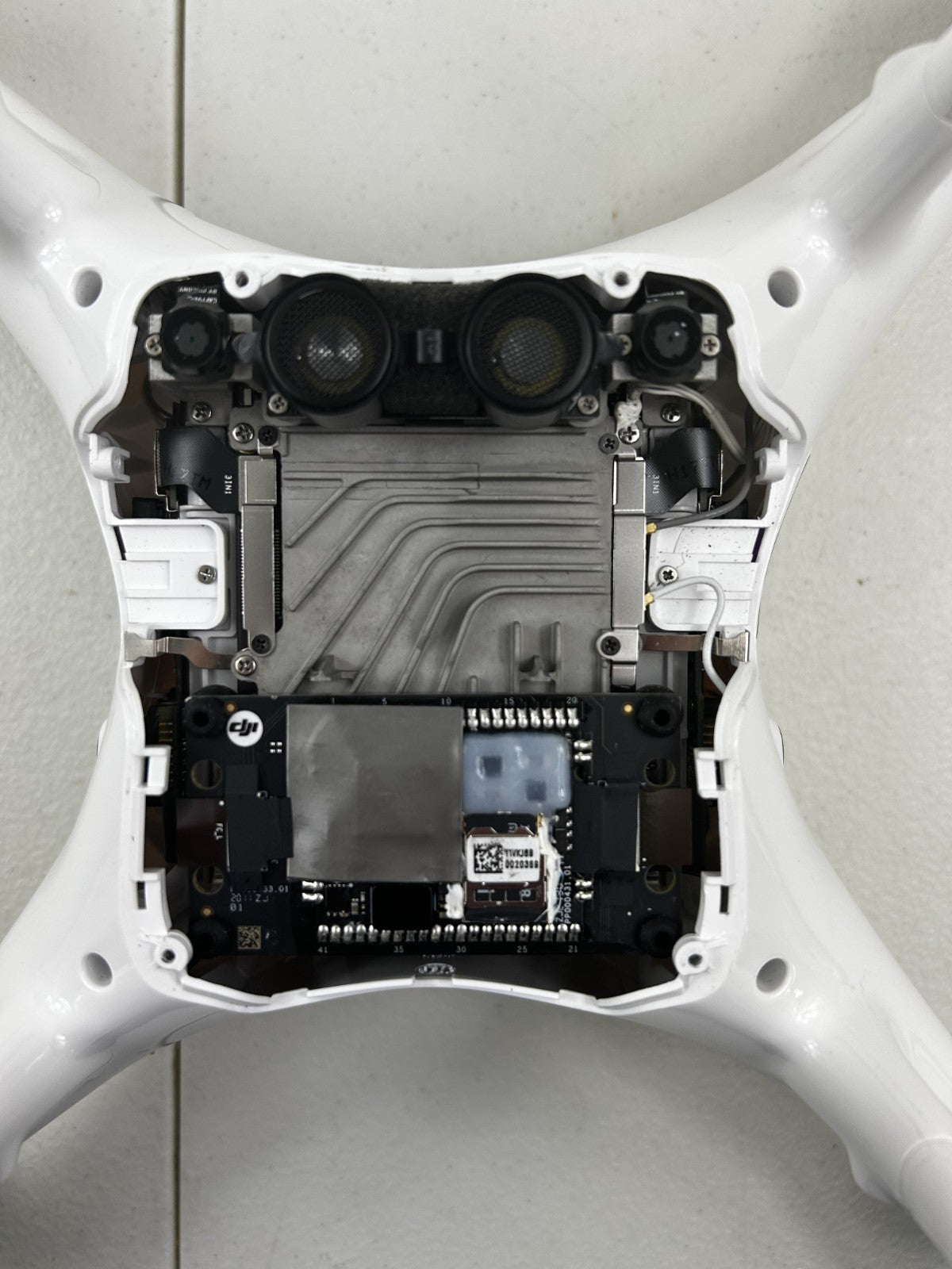 DJI Phantom 4 Pro V2.0 WM331S Drone Body Only – No Camera – For Parts