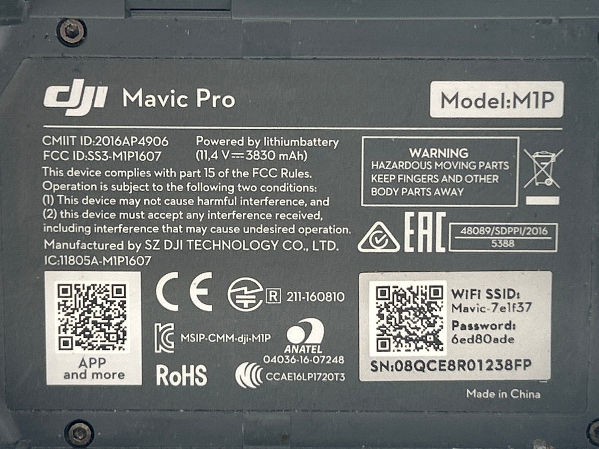 DJI Mavic Pro M1P Drone – Won’t Pair, Body Damage – For Parts/Repair