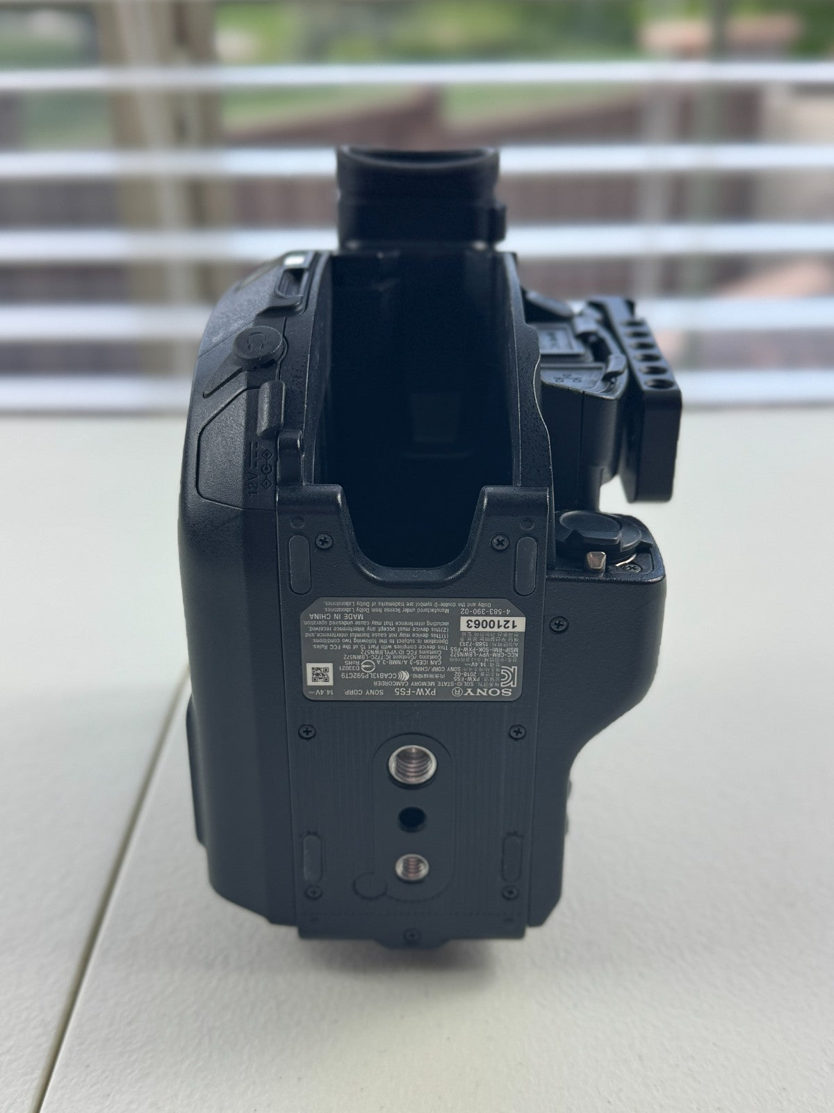 Sony PXW-FS5 4K Super 35 Cinema Camera Body Only w/ Rail System