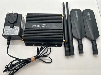 Cradlepoint IBR900-1200M-B LTE Router Bundle w/ AC Adapter & Antennas