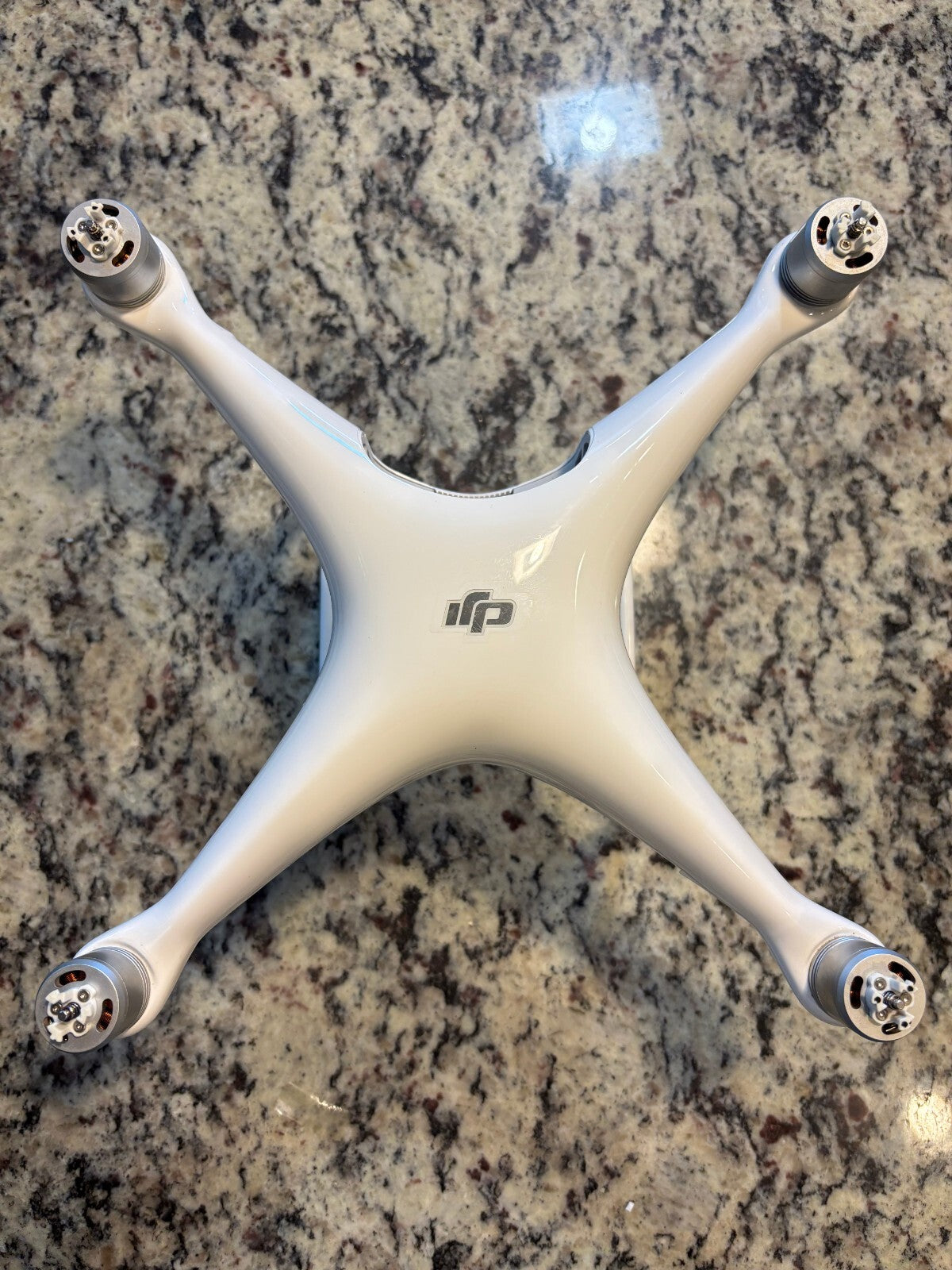 DJI Phantom 4 Pro 4K Drone WM331A White For Parts Repair - No Camera