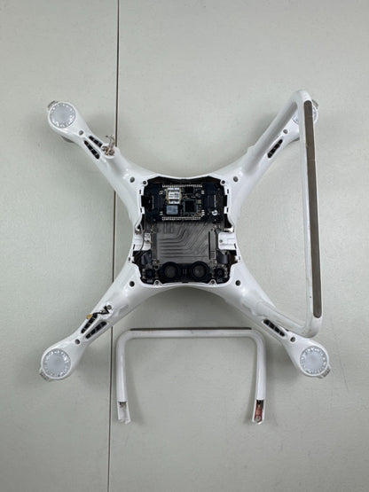 DJI Phantom 4 Pro WM331A 4K Drone – Crashed – Missing Camera – For Parts