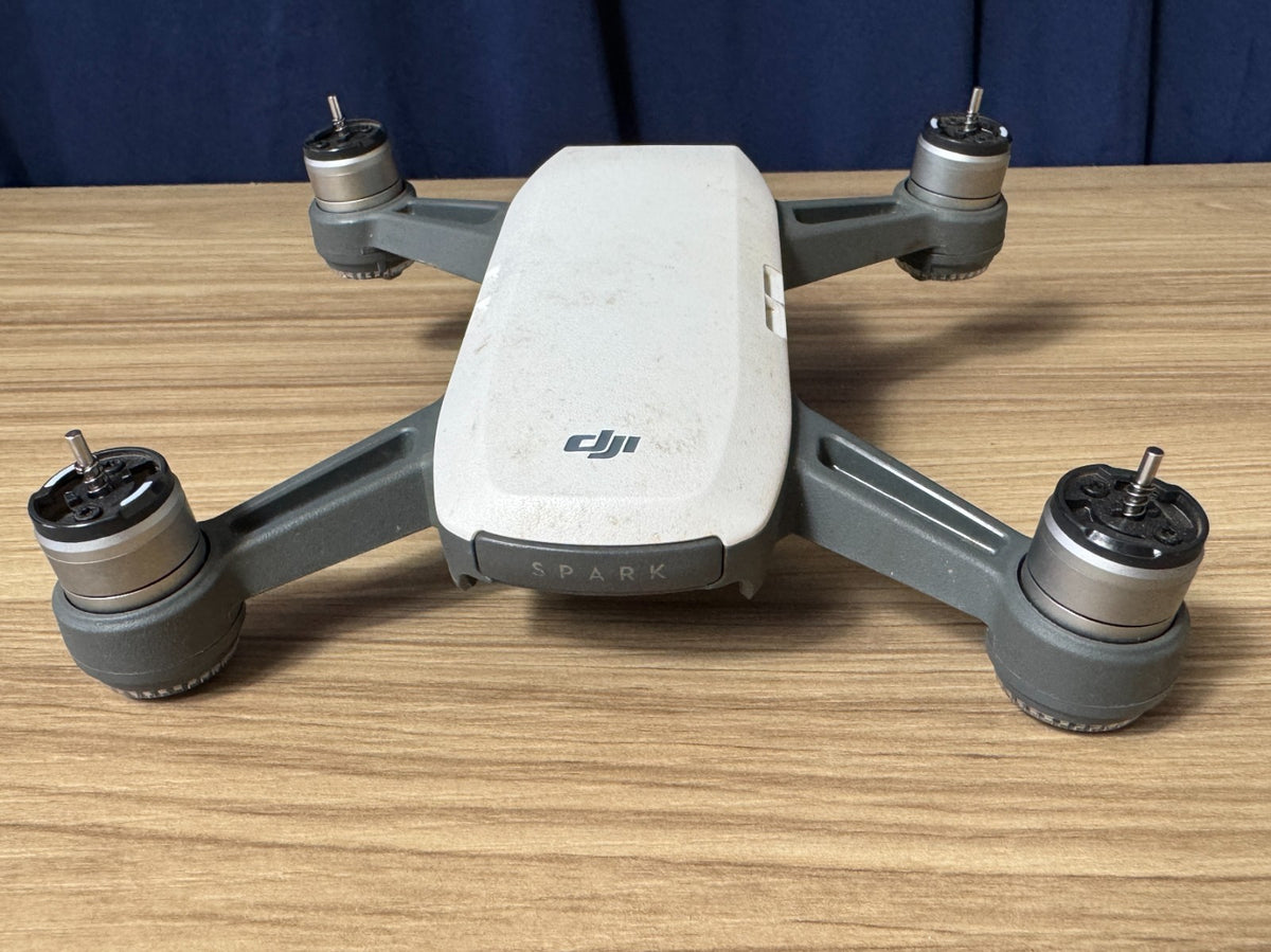 DJI Spark Drone White –Tested & Working Gimbal Camera – Cosmetic Stains – Used