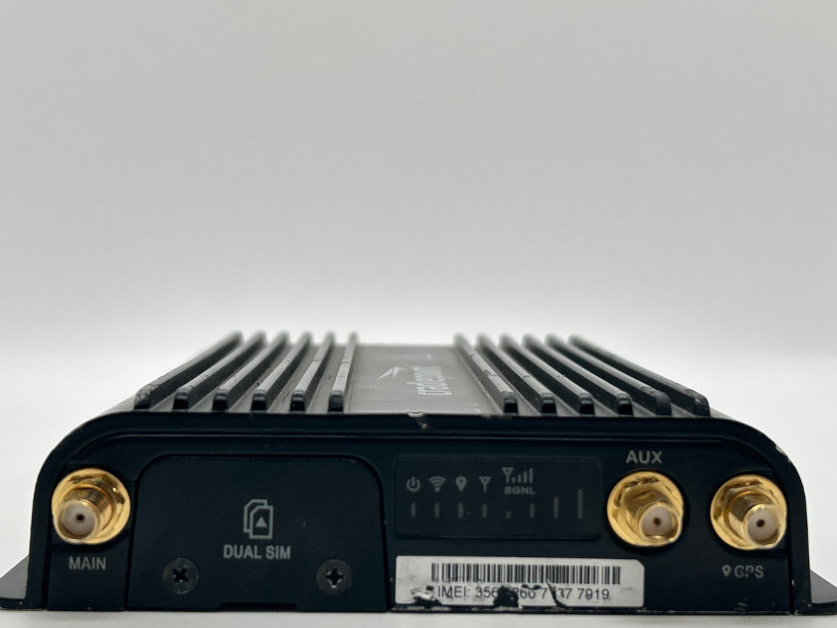 Cradlepoint IBR900LP6 LTE Wireless Router Bundle w/ AC Adapter & Antennas