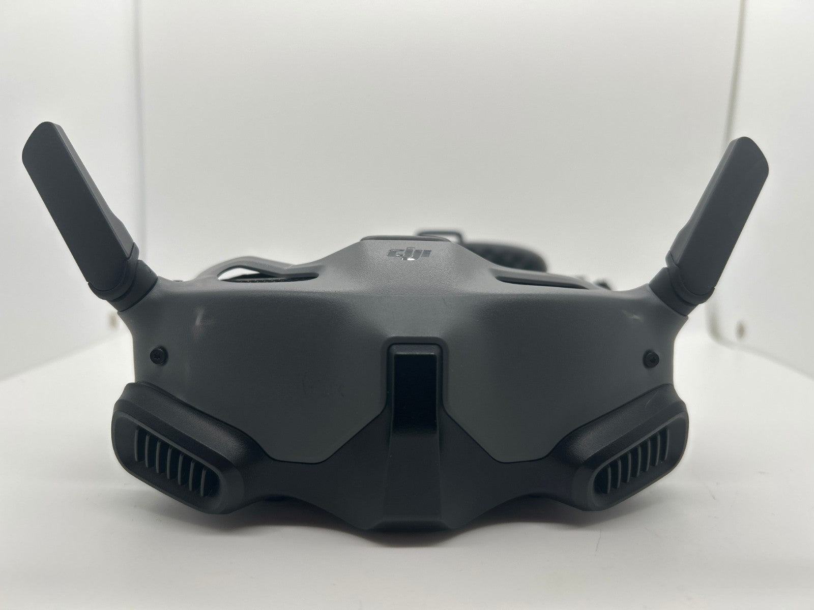 DJI Integra Portable FPV Goggles SE RCDS13 – Non-Functional – Parts
