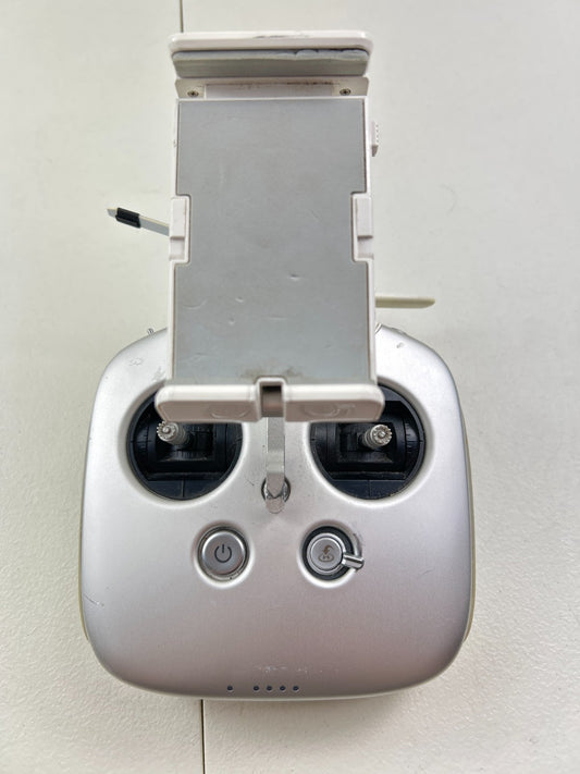 DJI Inspire 1 Remote Controller GL658B – Broken Antenna / For Parts