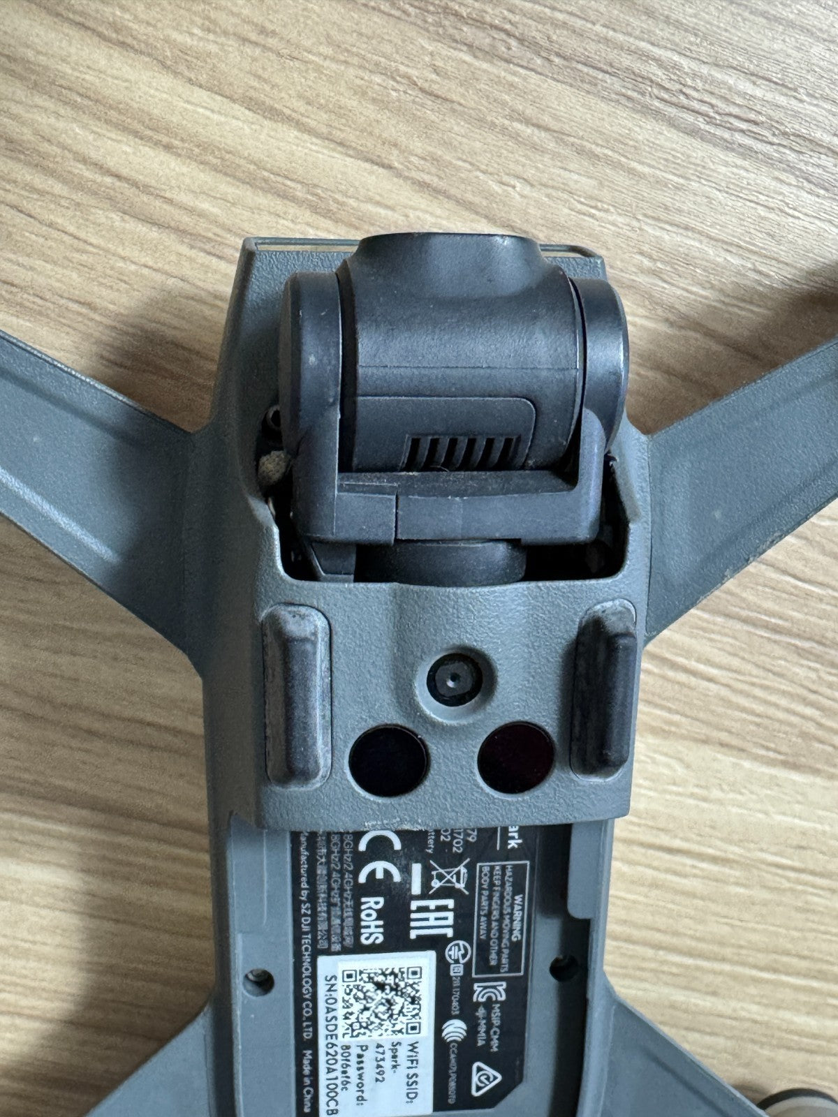 DJI Spark Drone White –Tested & Working Gimbal Camera – Cosmetic Stains – Used