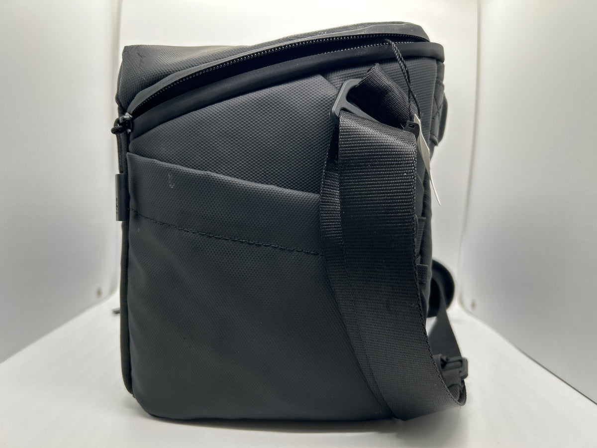 DJI Avata 2 Fly More Sling Bag – Fits Goggles 3 & Motion 3 Remote – Used