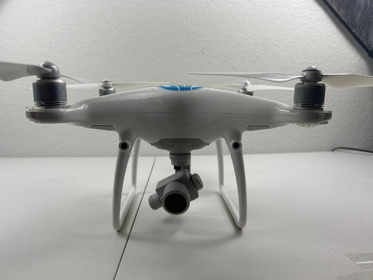 DJI Phantom 4 Pro 4K Camera Drone - White WM331A Bundle DRONE + CAMERA ONLY
