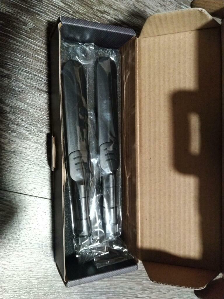 2pk Proxicast 4G/LTE Antenna 3-5 dBi Universal Blade P/N ANT-120-002H