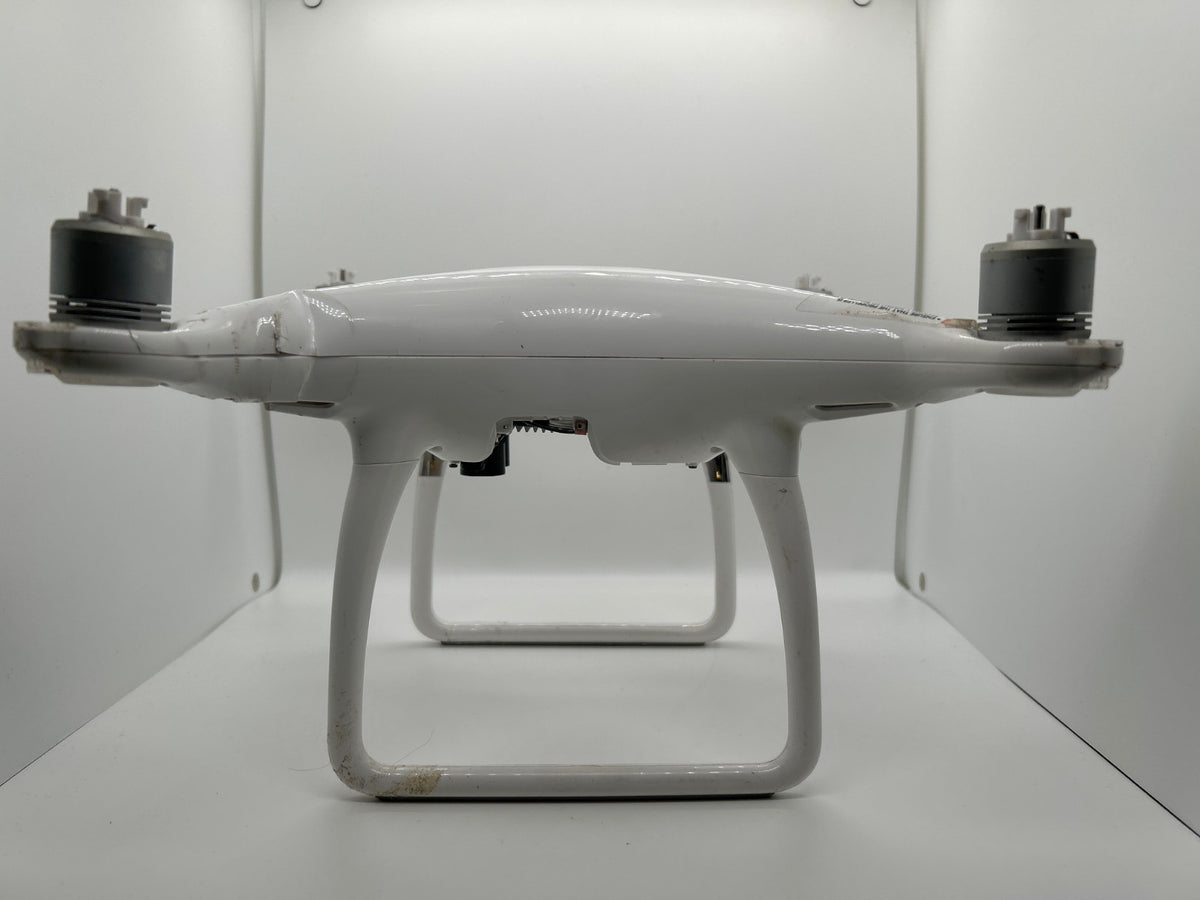 DJI Phantom 4 4K Drone WM330A – Right Arm Damaged – Missing Camera