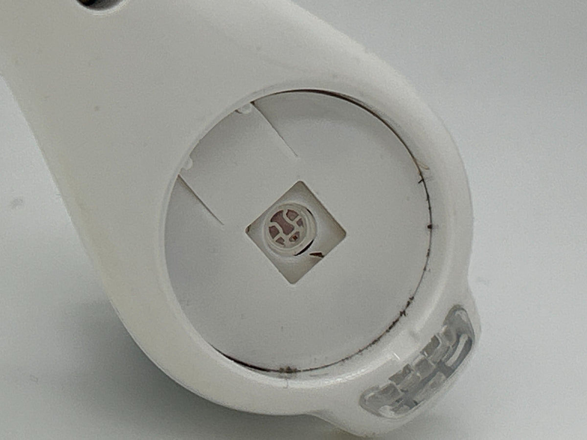 DJI Phantom 4 Pro WM331A 4K Drone Body Only – Cracked Rear Right Leg – No Camera