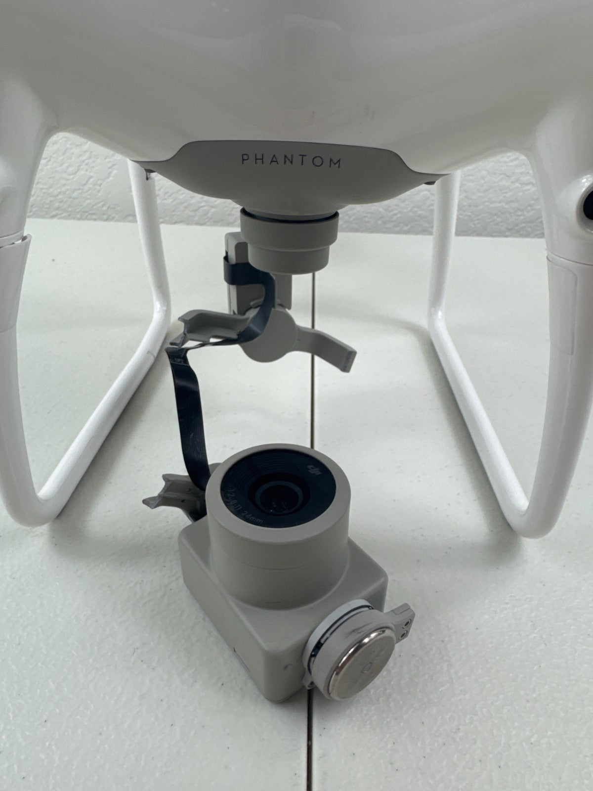 DJI Phantom 4 Pro V2.0 WM331S Drone Body w/ Camera – Crashed – White