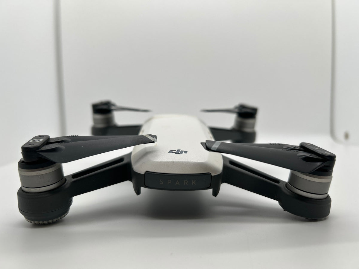 DJI Spark Drone White – Tested Working – Missing LEDS Caps - Used