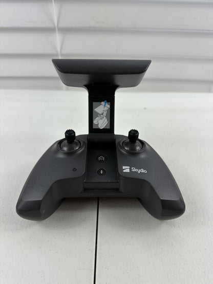Skydio SKYJS300NA USB-C Drone Controller for Skydio 2 / Skydio 2+