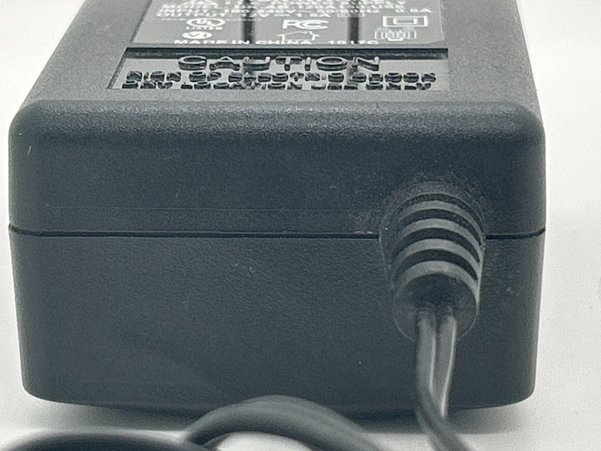 CradlePoint IBR600LP-AT SIM Wireless Router w/ US Power Cable & 4 Antennas