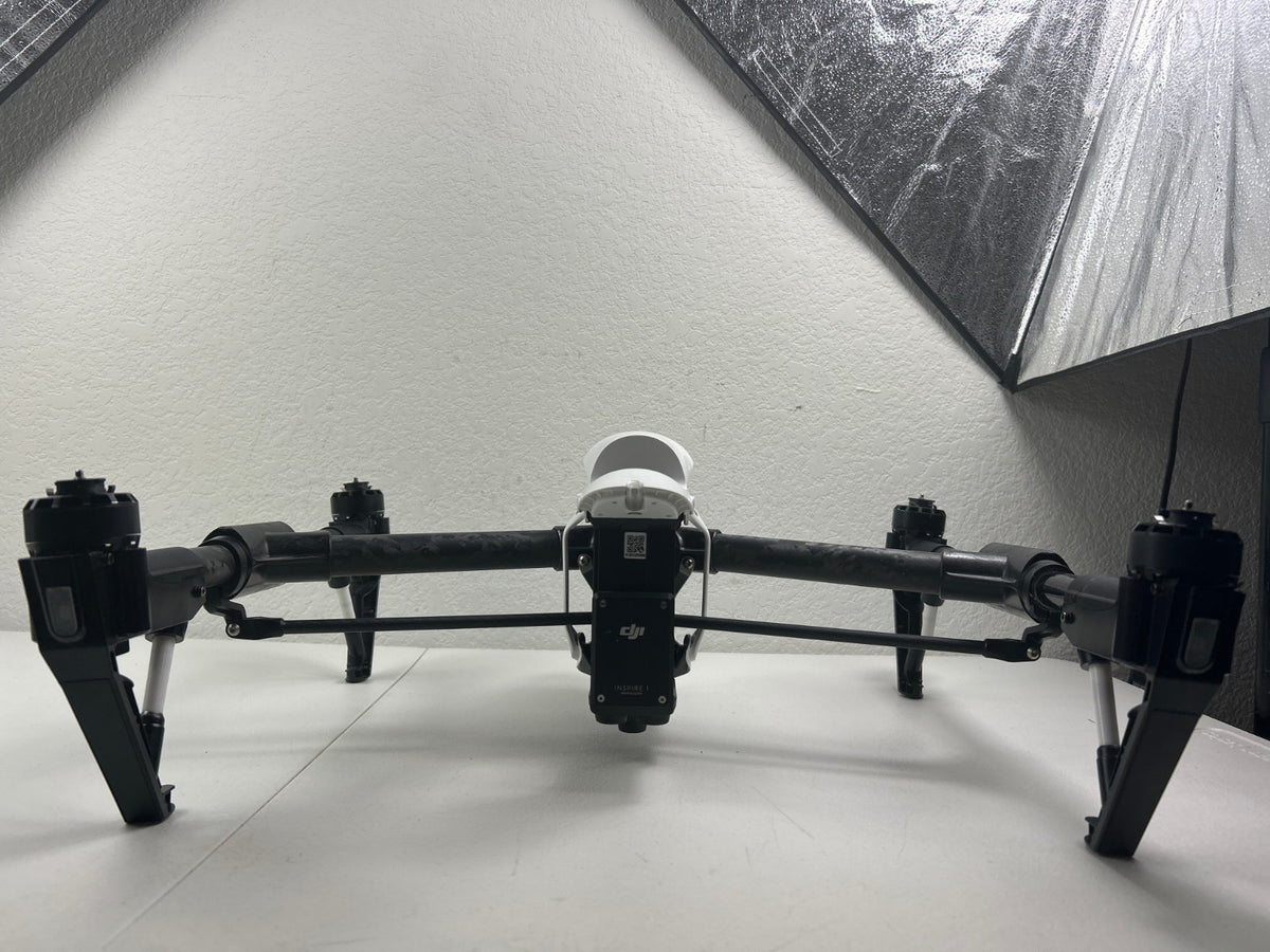 DJI Inspire 1 T600 Drone Only – Cracked Nose & Leg – For Parts or Repair