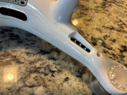 DJI Phantom 4 Pro 4K Drone WM331A White For Parts Repair - No Camera
