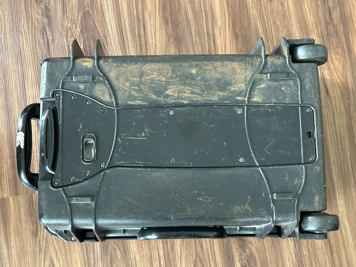 DJI Phantom 4/4 Pro/Pro V2.0 – Hard Shell Trolley Case – Cosmetic Damage – Used