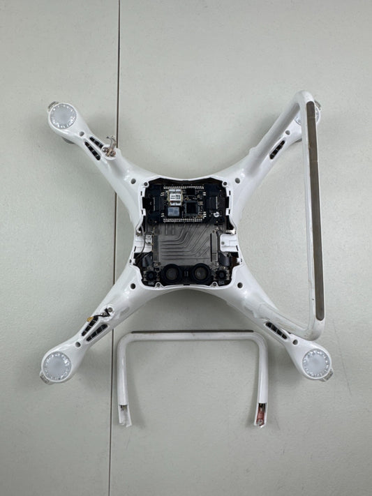 DJI Phantom 4 Pro WM331A 4K Drone – Crashed – Missing Camera – For Parts