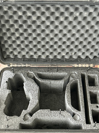DJI Phantom 4/4 Pro/Pro V2.0 – Hard Shell Trolley Case – Cosmetic Damage – Used