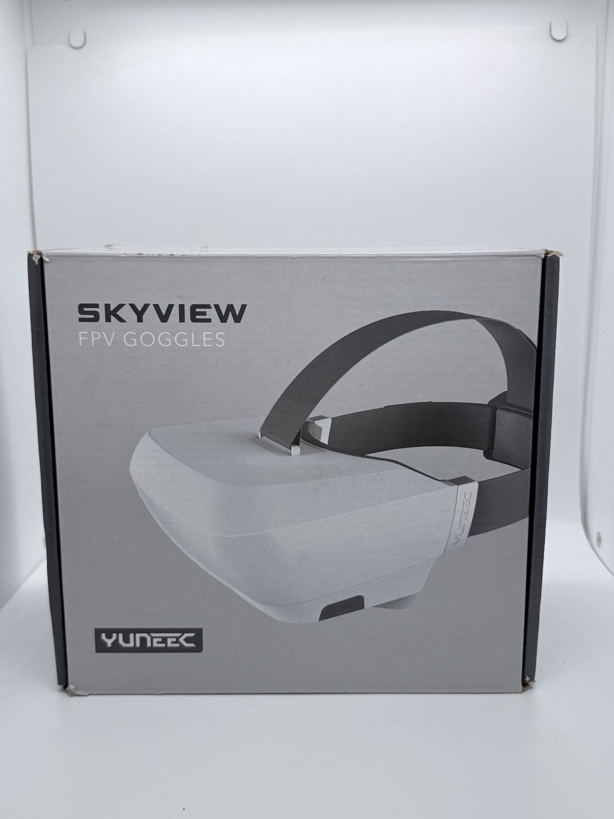 Yuneec SkyView FPV Goggles - Heavy Cosmetic Damage - For Parts