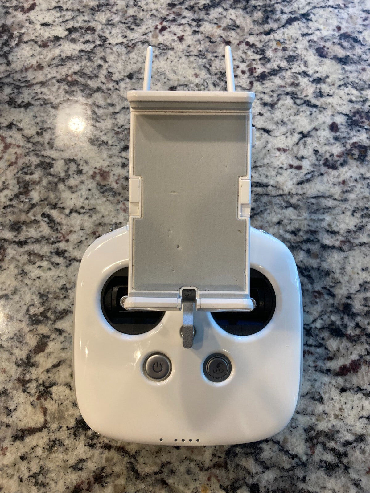 DJI Phantom 4 Pro V2.0 Remote Controller GL300L – For Parts / Bad Speaker