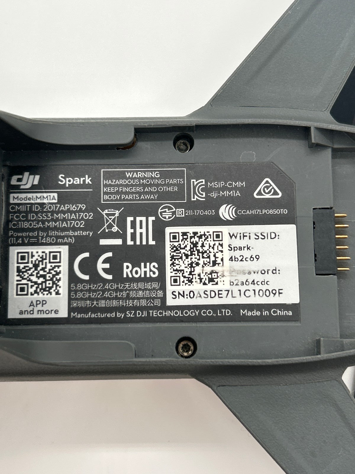 DJI Spark Drone White – Tested Working – Missing LEDS Caps - Used