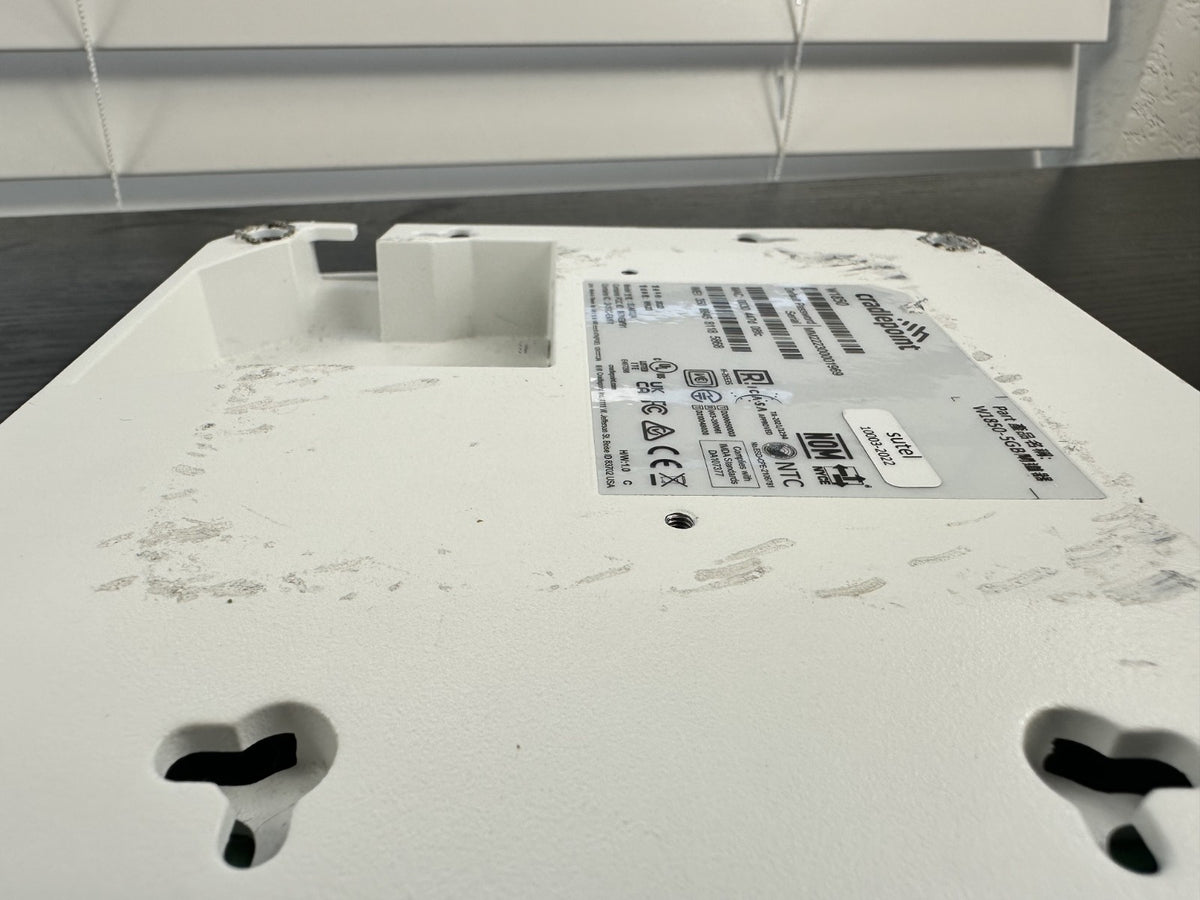 Cradlepoint W1850 5G Wideband Adapter Router (W1850-5GB) – For Parts/Repair